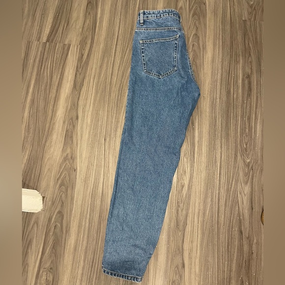 Zara - Straight Leg Mom Jeans - Picture 1 of 4